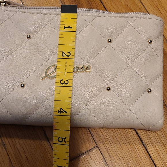 Cream Guess wristlet - Picture 3 of 5